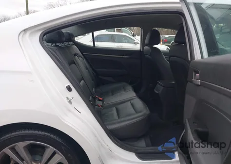 2017 Hyundai Elantra Limited из США, поврежденный, VIN 5NPD84LFXHH123823